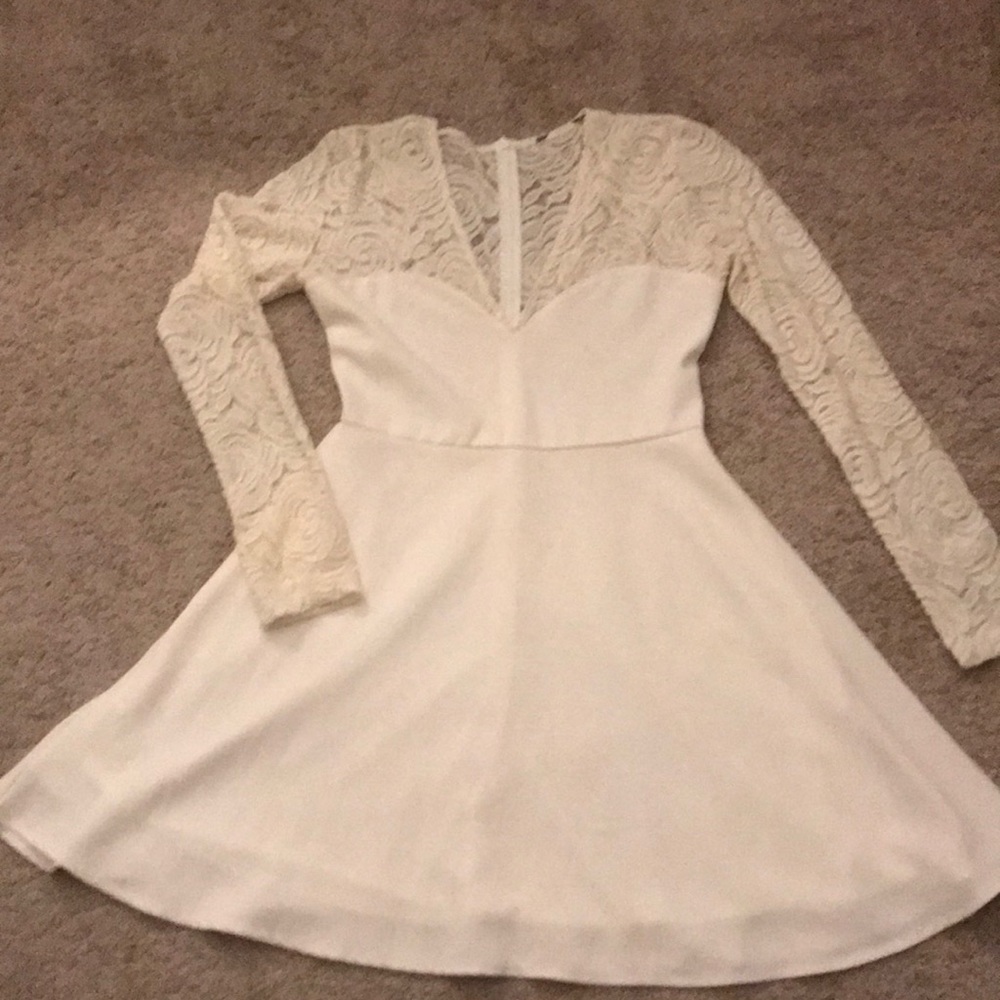 Lace sleeved skater dress